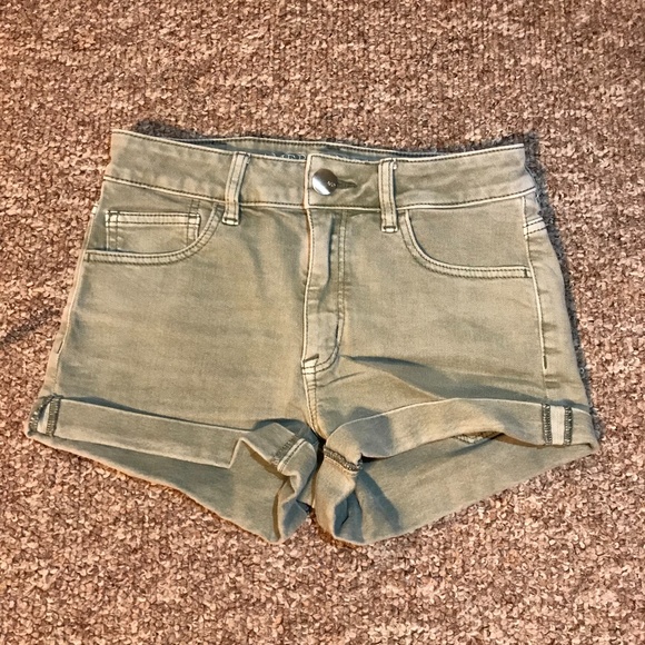 American Eagle Shorts - Picture 3 of 4